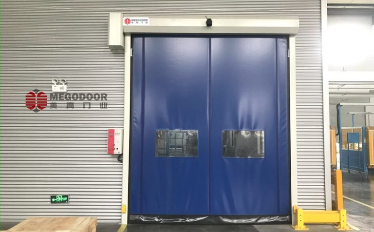 吉利汽車(chē)安裝美高防塵快速卷簾門(mén)縮略圖